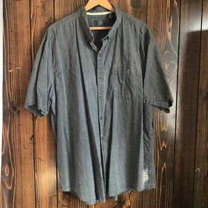 Excellent dark grey G.H. Bass Mens Button Up